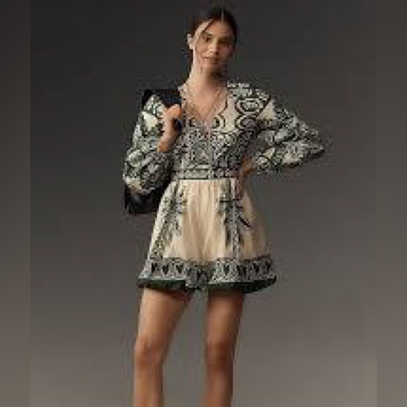 FARM Rio Pants - FARM Rio Long-Sleeve V-Neck Printed Romper | Puff Sleeve | Back Zip | Tropical